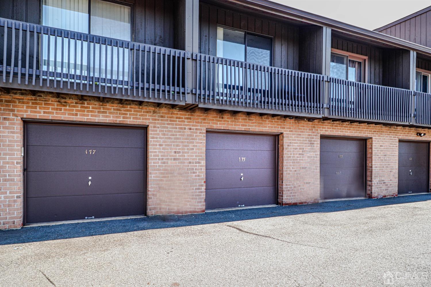 175 Westgate Drive Edison, NJ 08820 - Photo 32 of 43