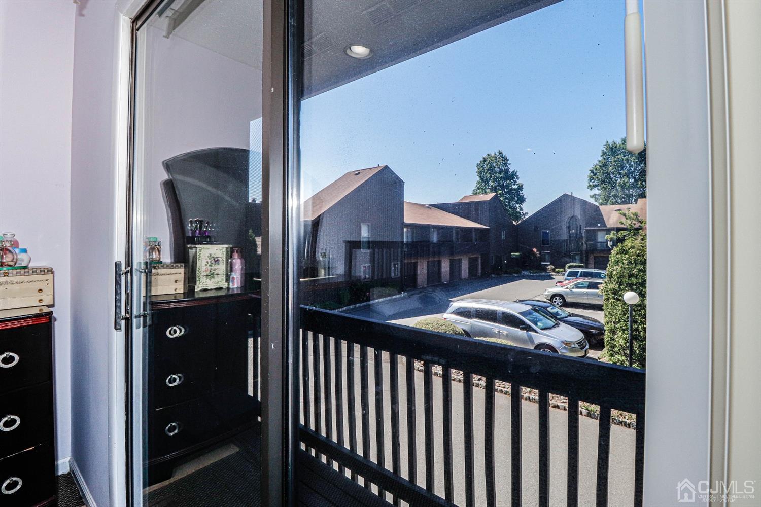 175 Westgate Drive Edison, NJ 08820 - Photo 33 of 43