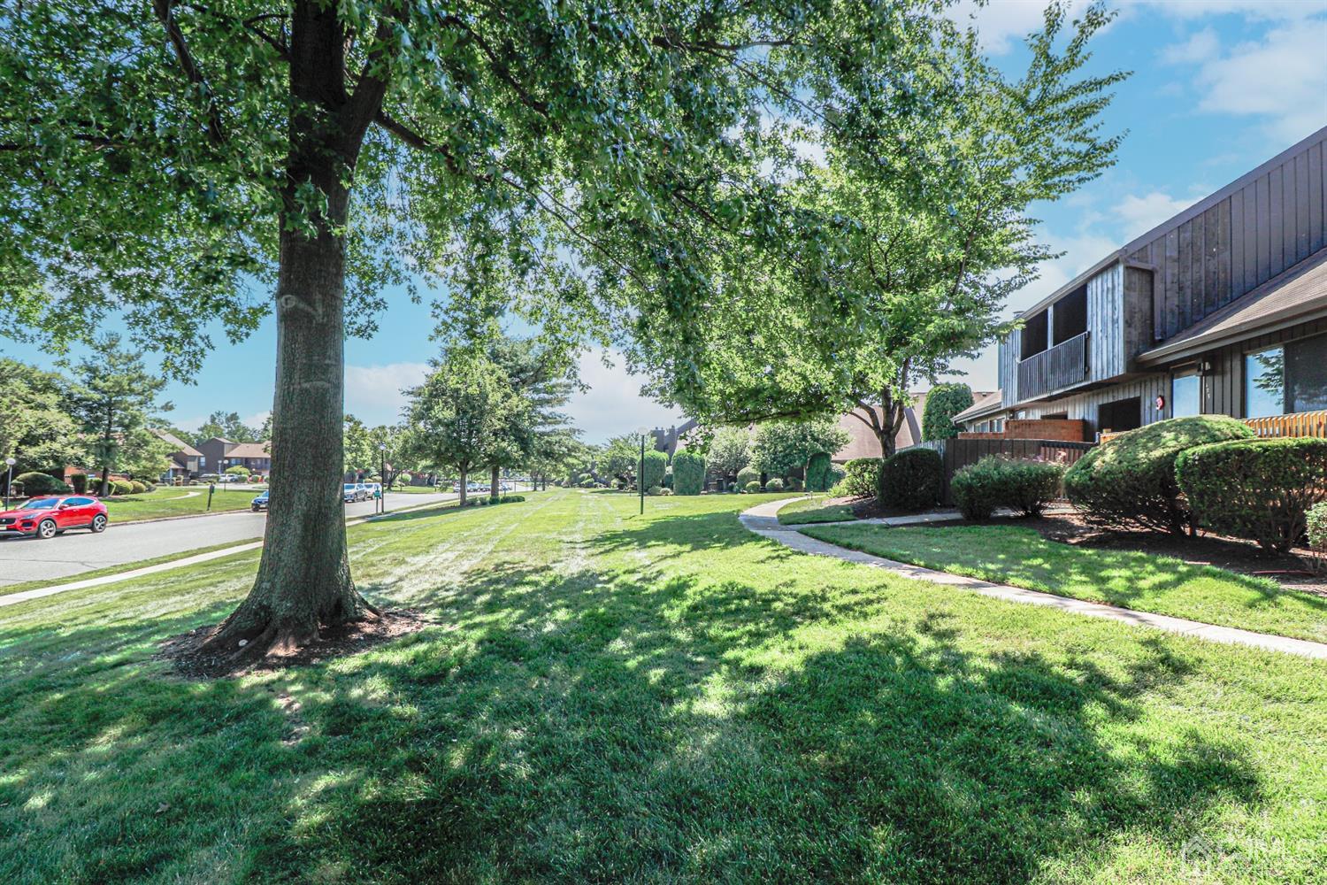 175 Westgate Drive Edison, NJ 08820 - Photo 41 of 43