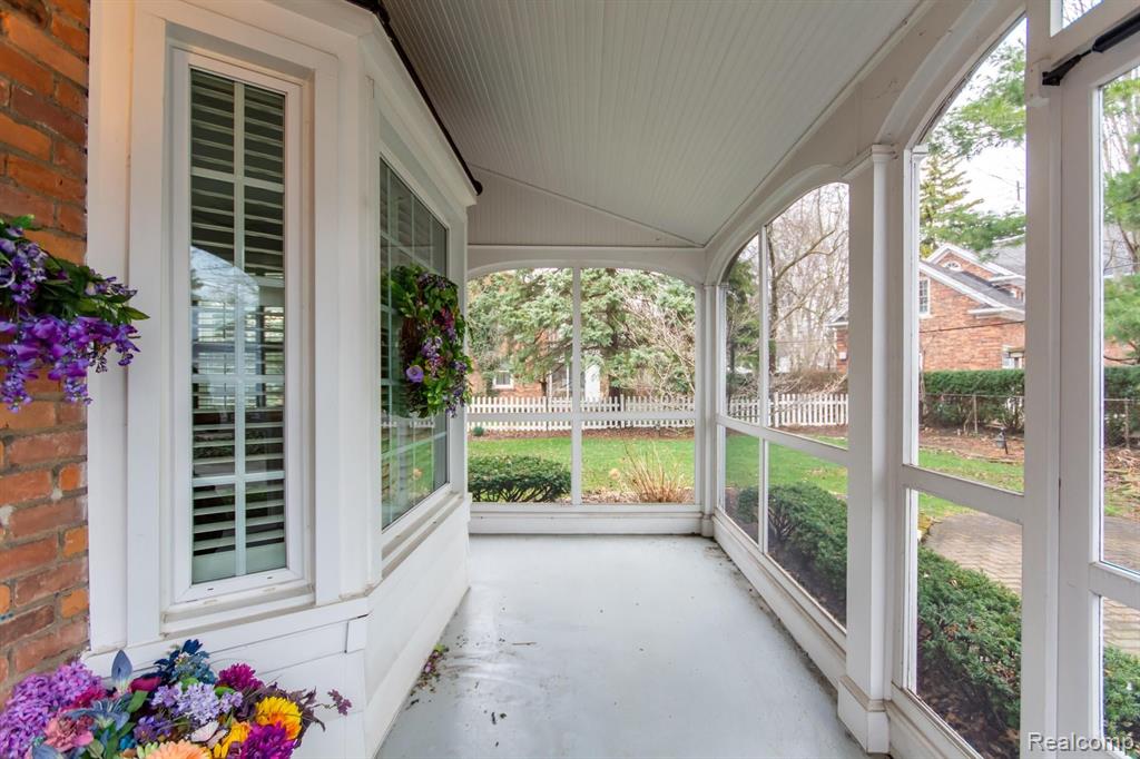 268 McMillan Road Grosse Pointe Farms, MI 48236 - Photo 24 of 25