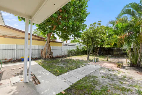 $535,000 | 429 Lytle Street, West Palm Beach, FL 33405