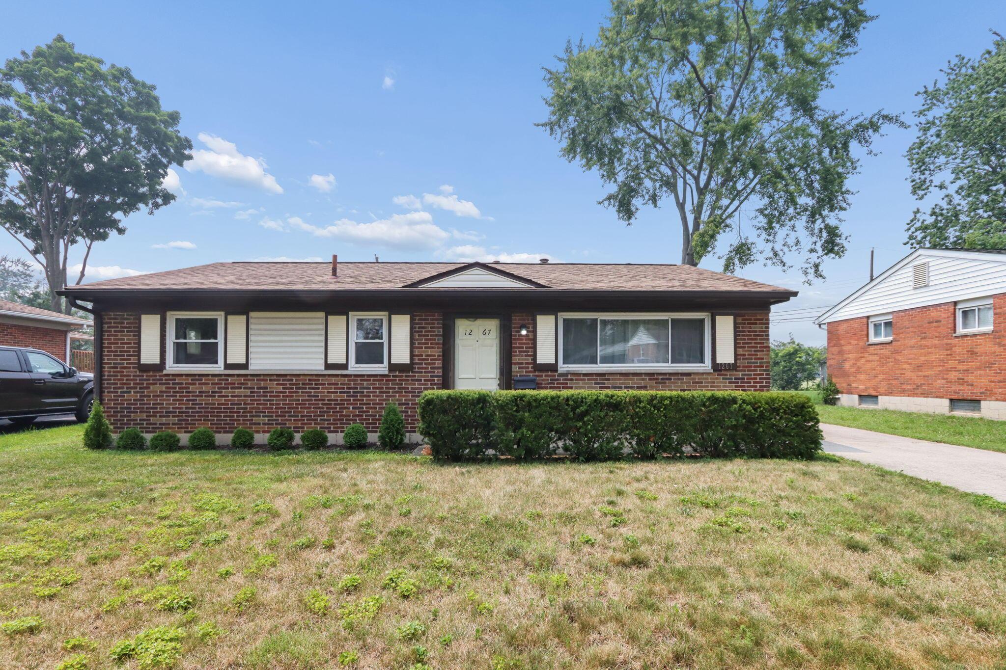 1267 Striebel Road Columbus, OH 43227 - Photo 2 of 28 2-web-or-mls-1267-striebel-rd