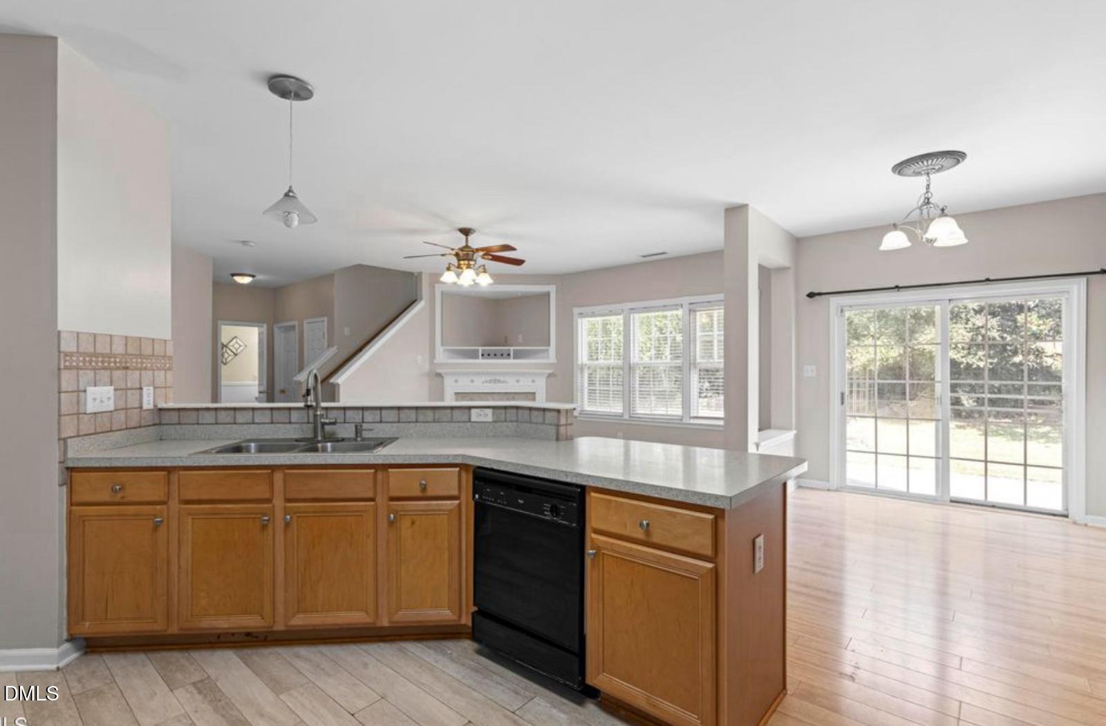 5435 Seaspray Lane Raleigh, NC 27610 - Photo 16 of 38