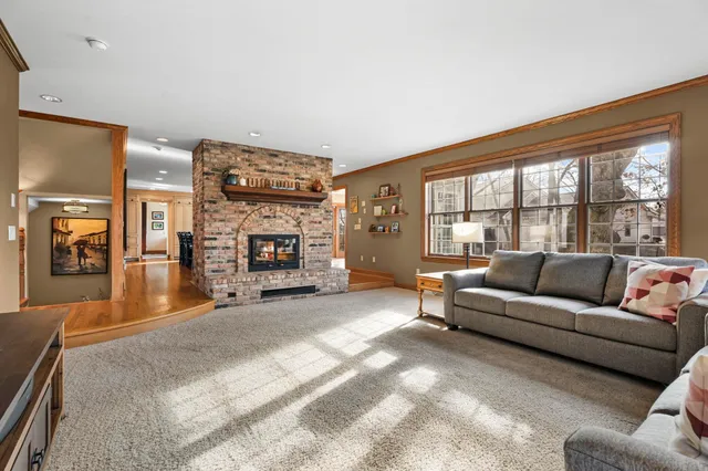 $950,000 | 948 Timber Ridge Drive, Oregon, WI 53575