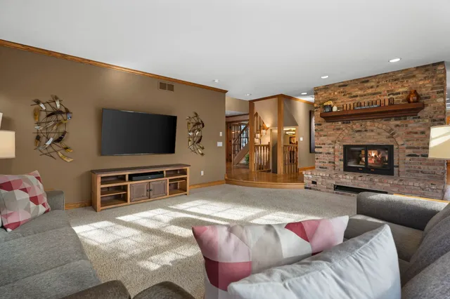 $950,000 | 948 Timber Ridge Drive, Oregon, WI 53575