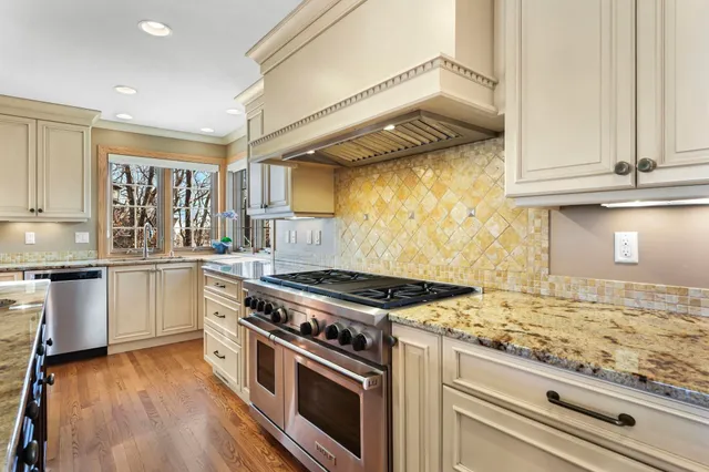 $950,000 | 948 Timber Ridge Drive, Oregon, WI 53575