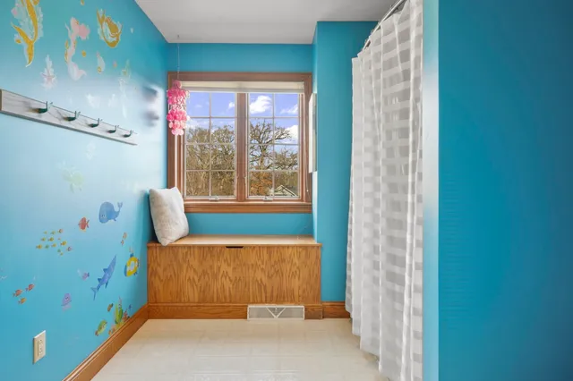 $950,000 | 948 Timber Ridge Drive, Oregon, WI 53575