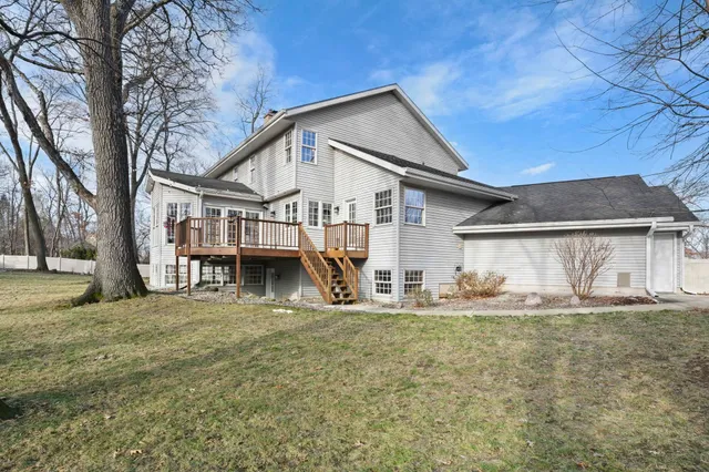 $950,000 | 948 Timber Ridge Drive, Oregon, WI 53575
