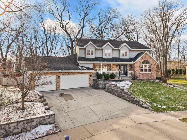 $950,000 | 948 Timber Ridge Drive, Oregon, WI 53575