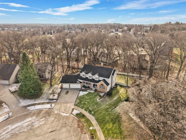 $950,000 | 948 Timber Ridge Drive, Oregon, WI 53575