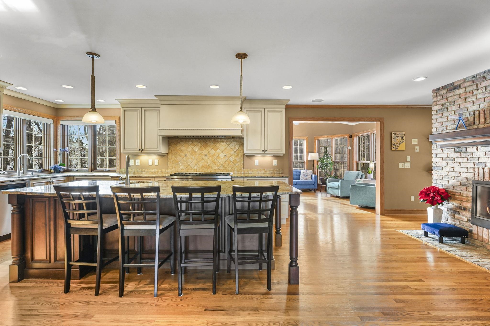 948 Timber Ridge Drive Oregon, WI 53575 - Photo 8 of 77