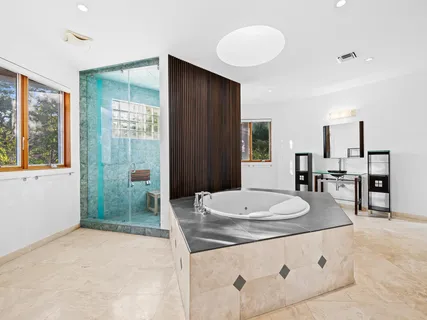 $4,395,000 | 450 Victoria Terrace, Fort Lauderdale, FL 33301