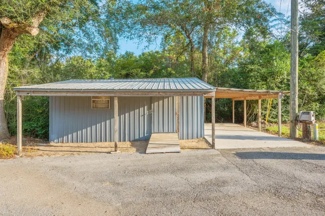 $439,700 | 1260 East Chestnut Avenue, Crestview, FL 32539