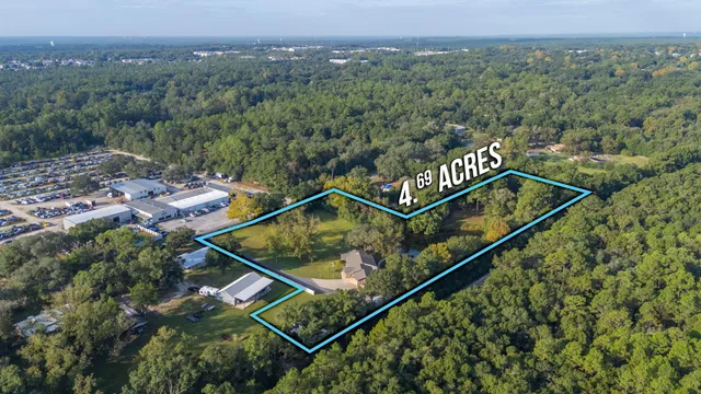 $439,700 | 1260 East Chestnut Avenue, Crestview, FL 32539