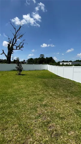 a view of an ocean and a mountain view
