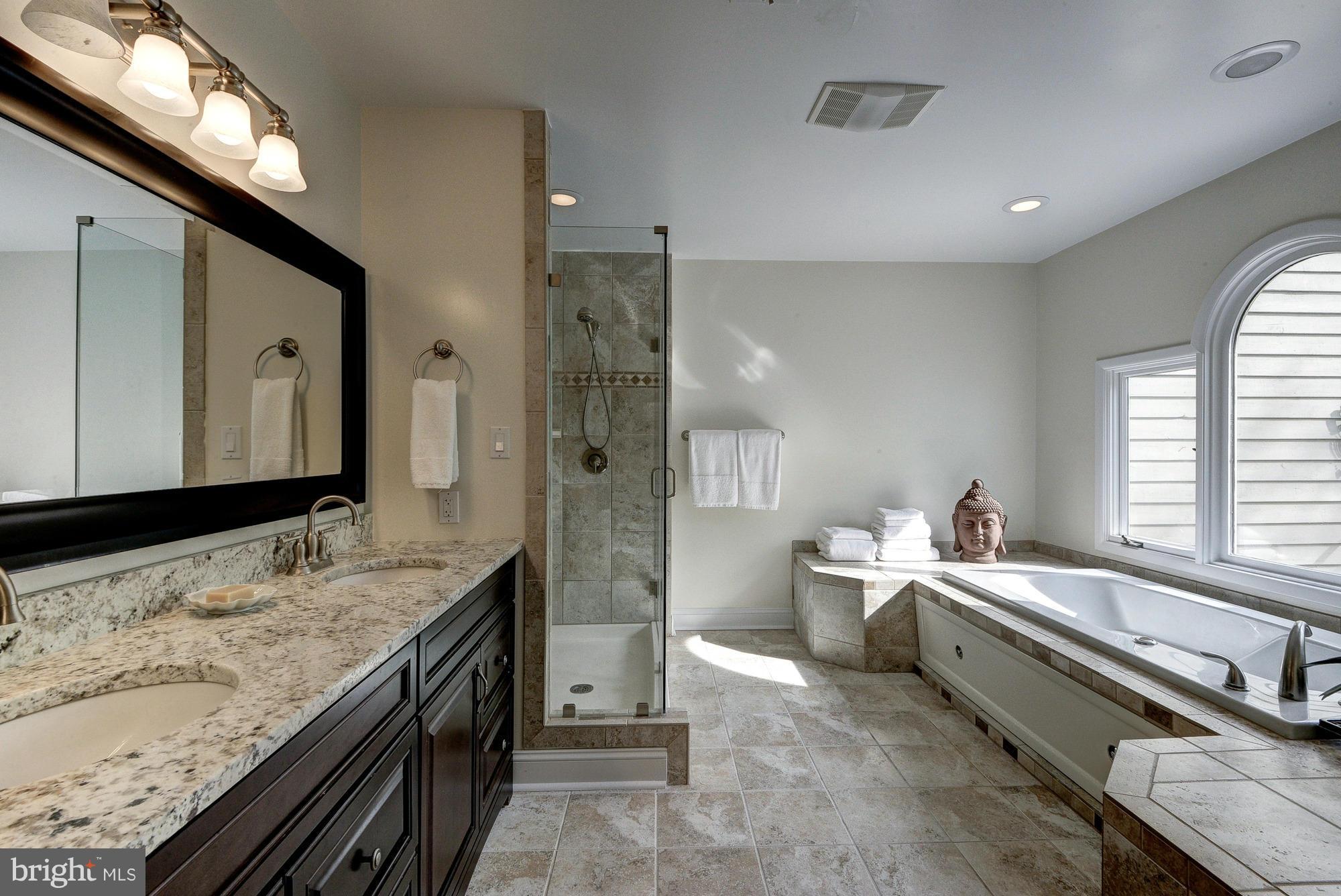1907 Lakeport Way Reston, VA 20191 - Photo 17 of 30 Bath (Master)