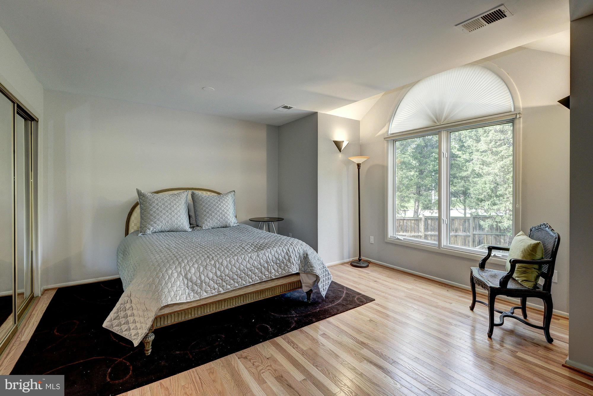 1907 Lakeport Way Reston, VA 20191 - Photo 20 of 30 Bedroom