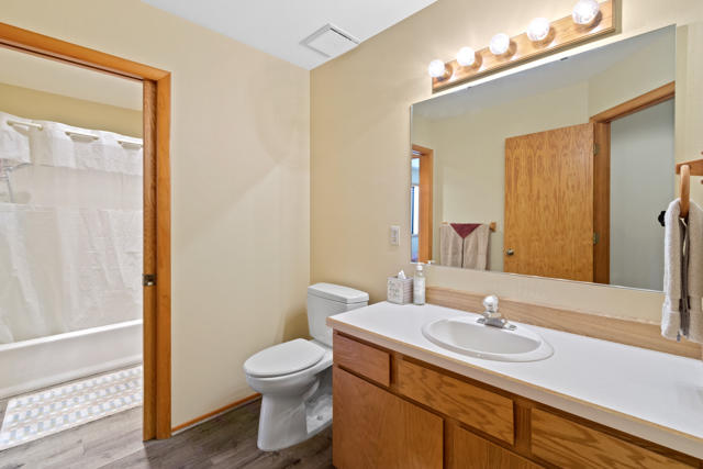 17475 Mountain View Road Sisters, OR 97759 - Photo 17 of 30 17475 Mountain View Road-16