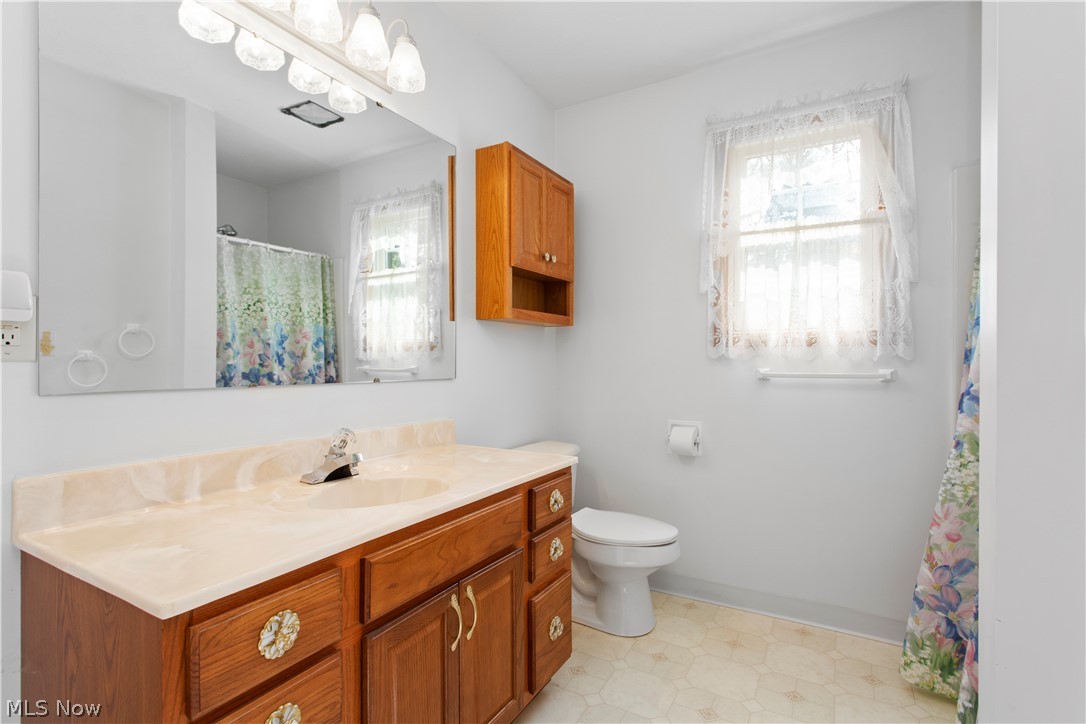 7011 Murray Ridge Road Elyria, OH 44035 - Photo 14 of 33 Main Flr bath off family room
