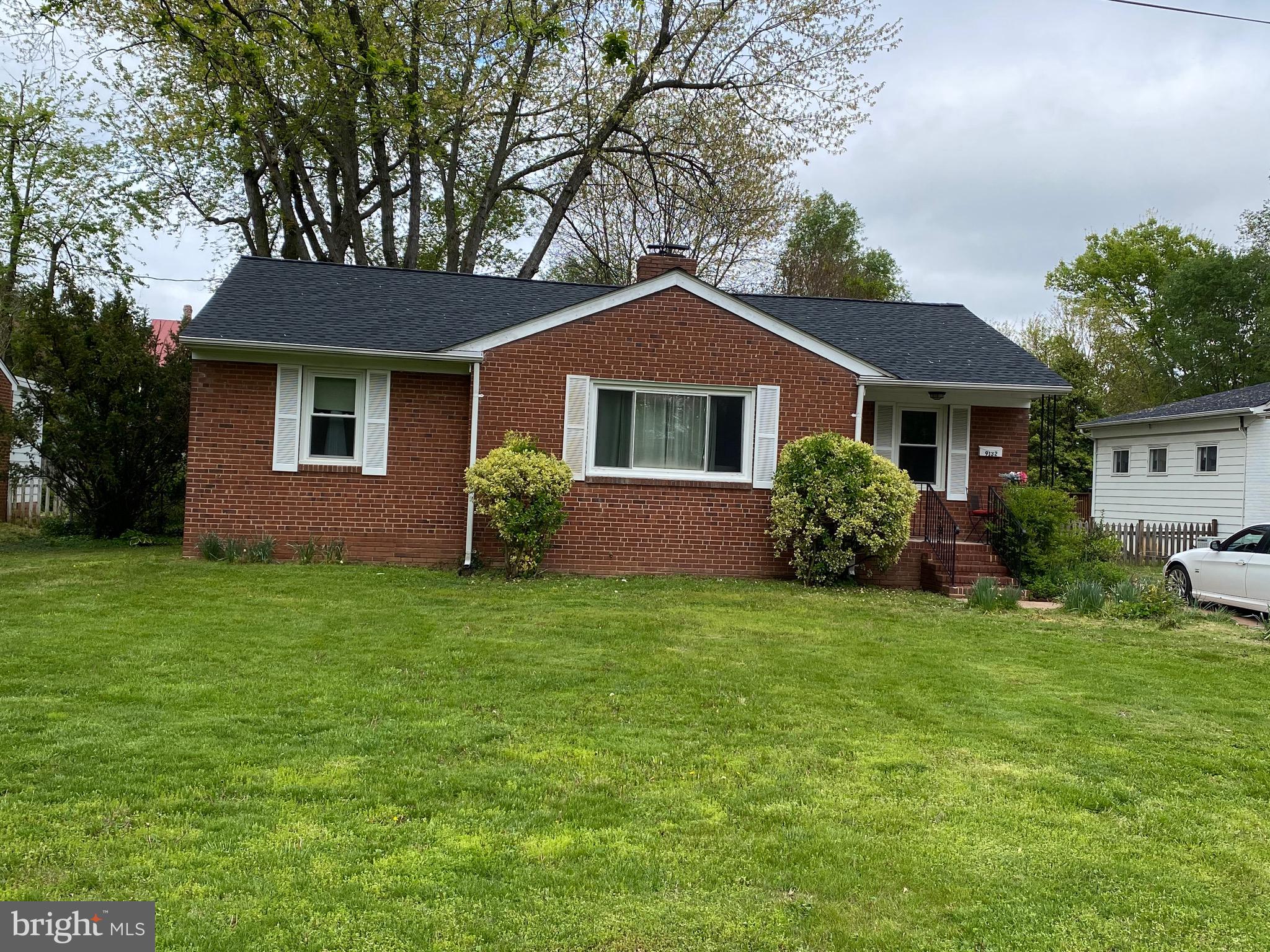 9132 Taylor Street Manassas, VA 20110 - Photo 1 of 8
