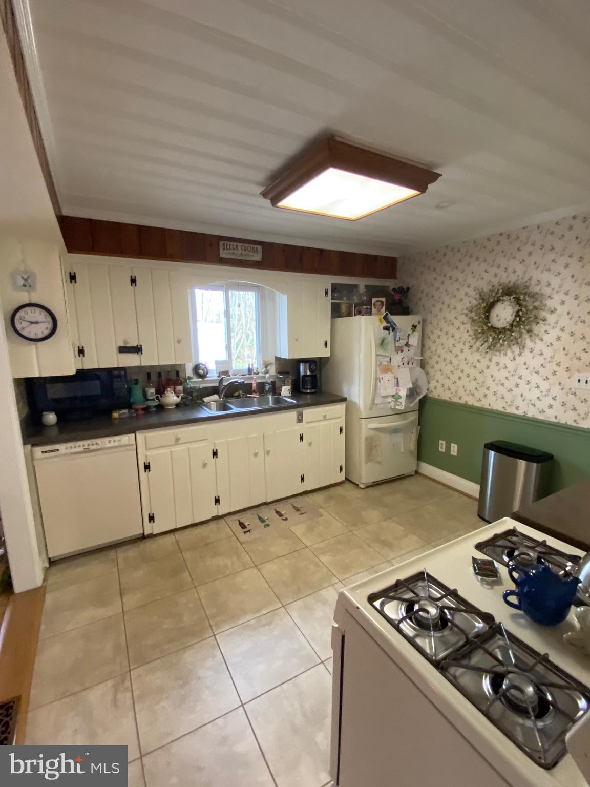9132 Taylor Street Manassas, VA 20110 - Photo 4 of 8