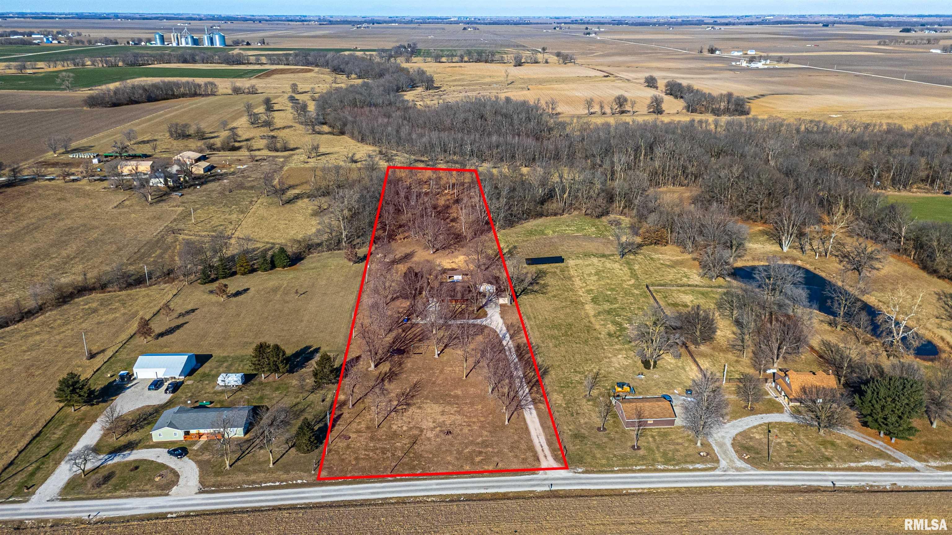 1955 East 2700 North Road Blue Mound, IL 62513 - Photo 4 of 50