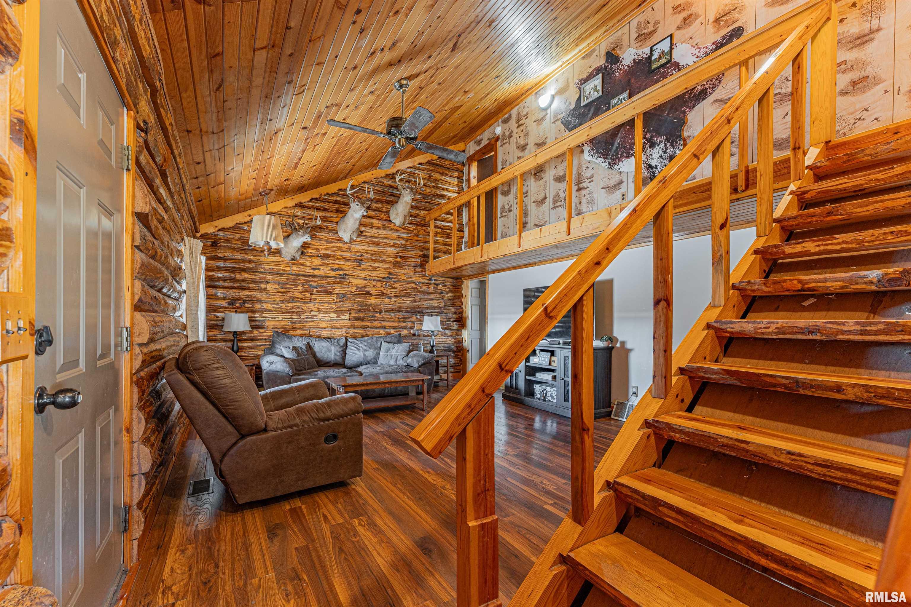 1955 East 2700 North Road Blue Mound, IL 62513 - Photo 6 of 50