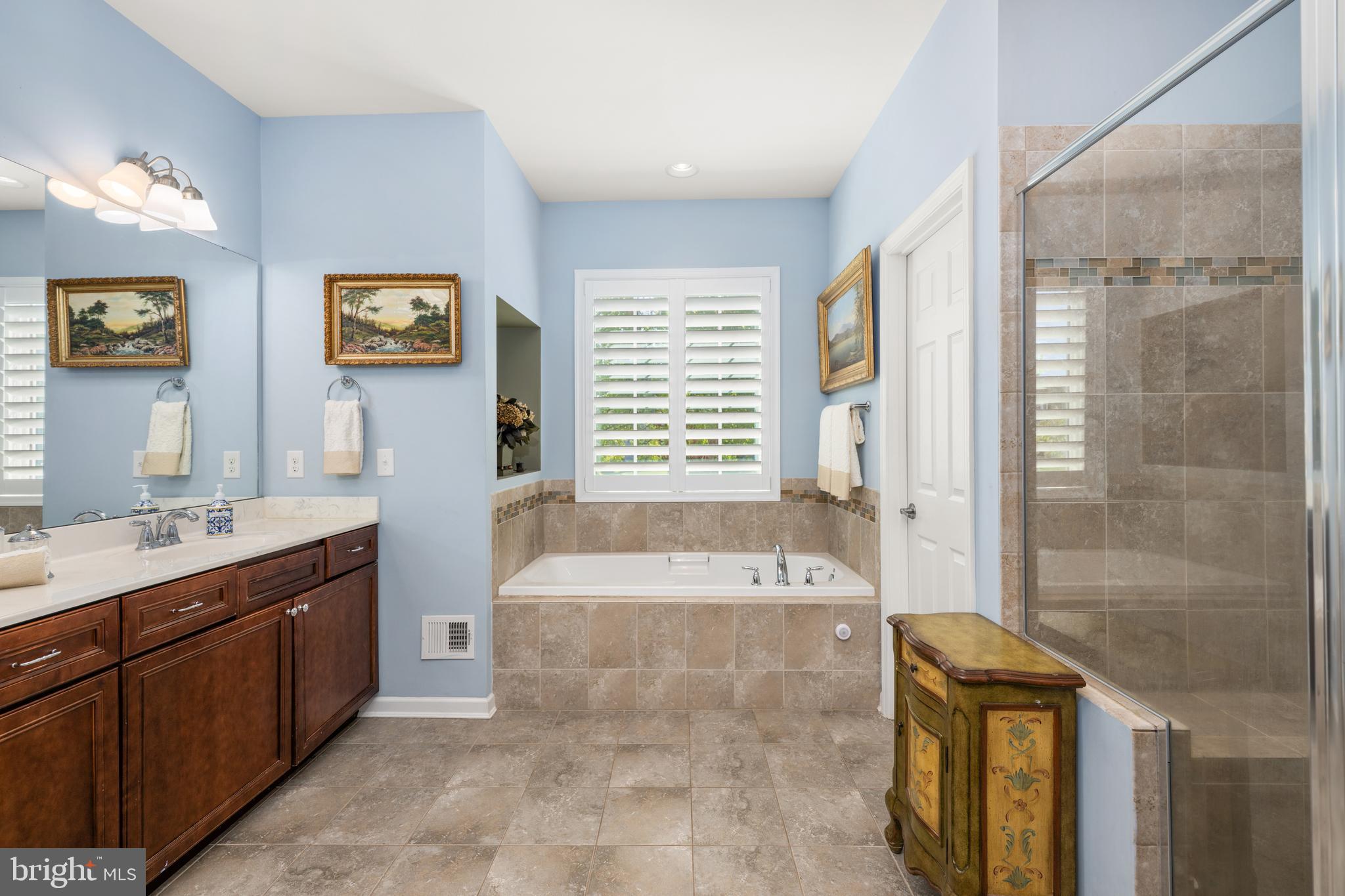 16624 Shoal Road Lewes, DE 19958 - Photo 25 of 67 Primary Bath with soaking tub