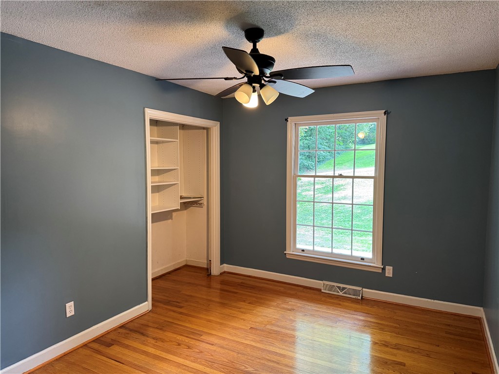 220 Camelot Road Clemson, SC 29631 - Photo 12 of 28 Bedroom 1 Front