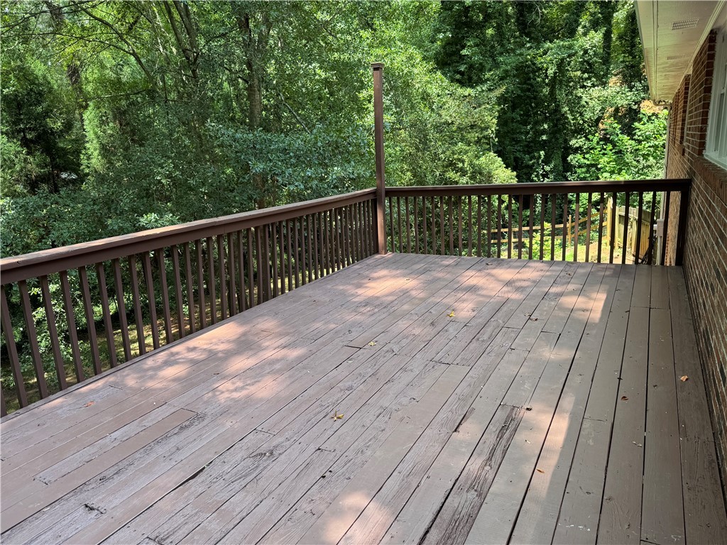 220 Camelot Road Clemson, SC 29631 - Photo 23 of 28 Large Deck off kitchen/ breakfast area overlooking spacious backyard.