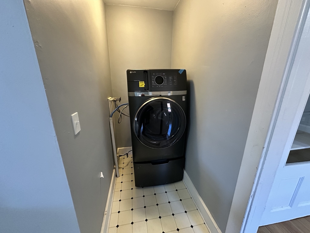 13 Spruce Street, Unit A Waltham, MA 02453 - Photo 14 of 15