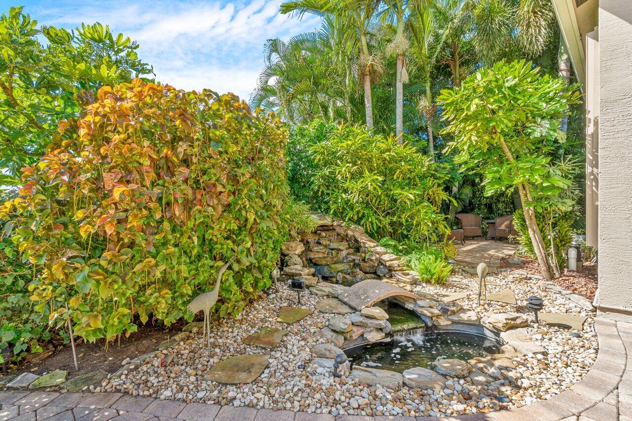 7071 Corning Circle Boynton Beach, FL 33437 - Photo 26 of 64 Fountain