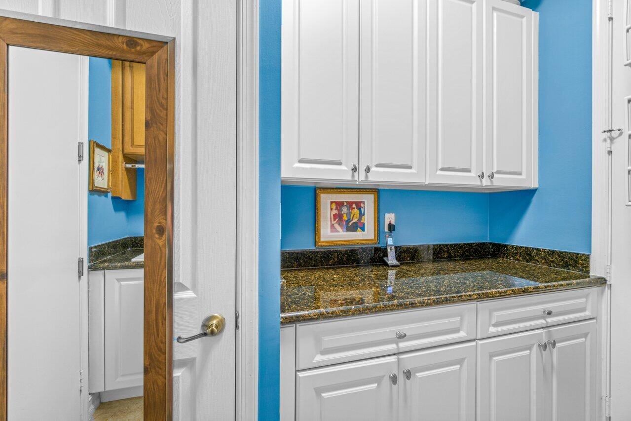 7071 Corning Circle Boynton Beach, FL 33437 - Photo 39 of 64 Laundry Room