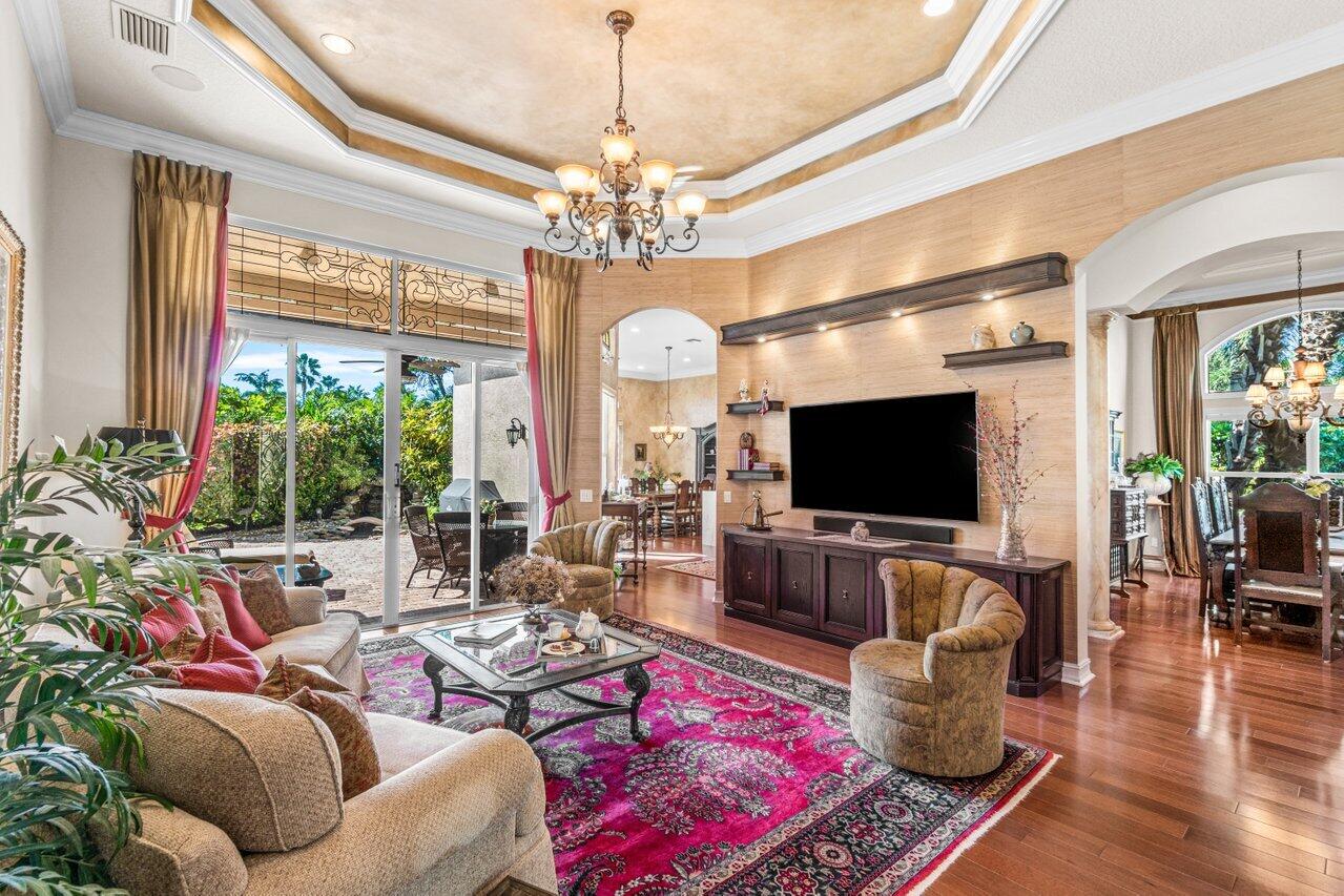 7071 Corning Circle Boynton Beach, FL 33437 - Photo 4 of 64 Living Room