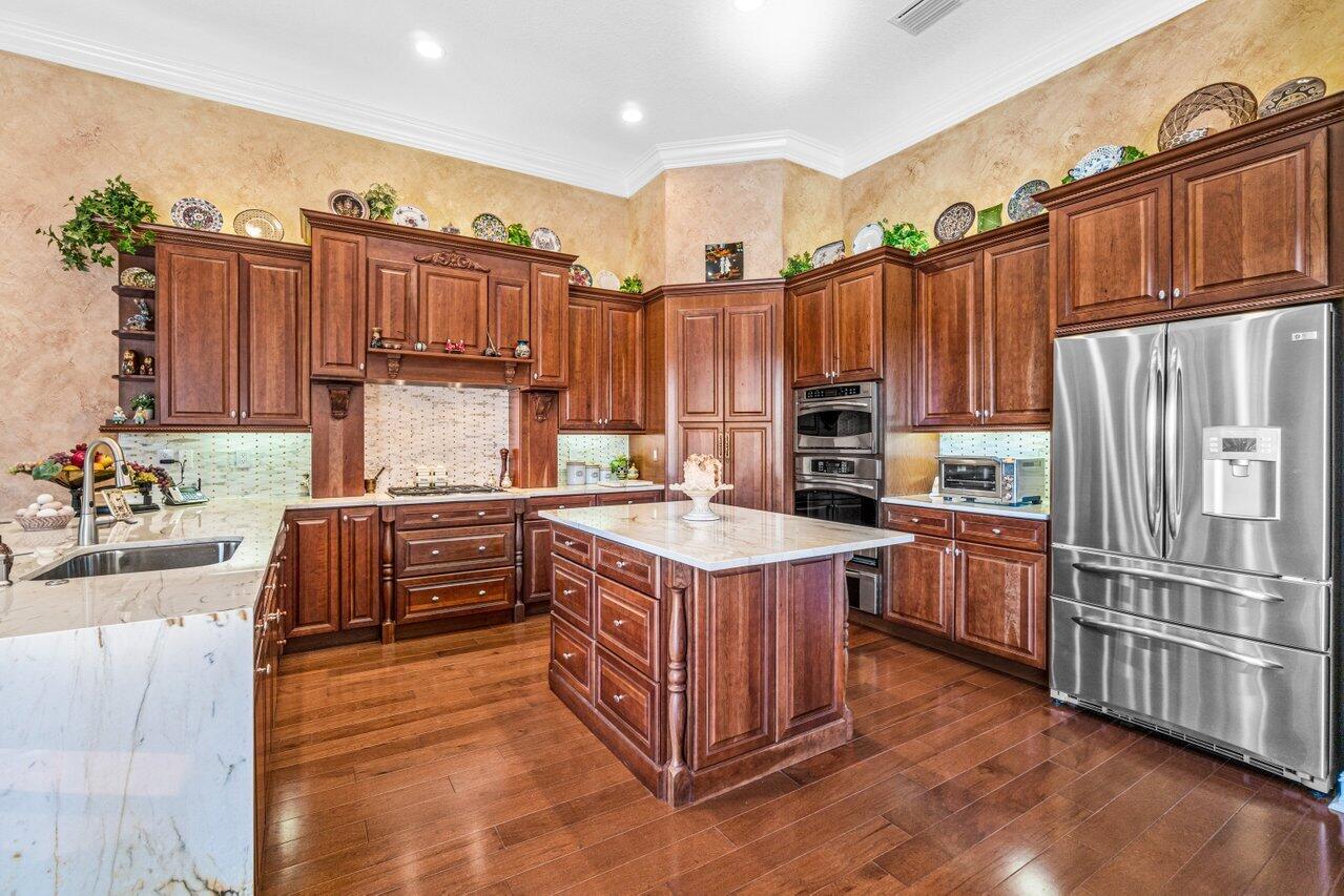 7071 Corning Circle Boynton Beach, FL 33437 - Photo 8 of 64 Kitchen