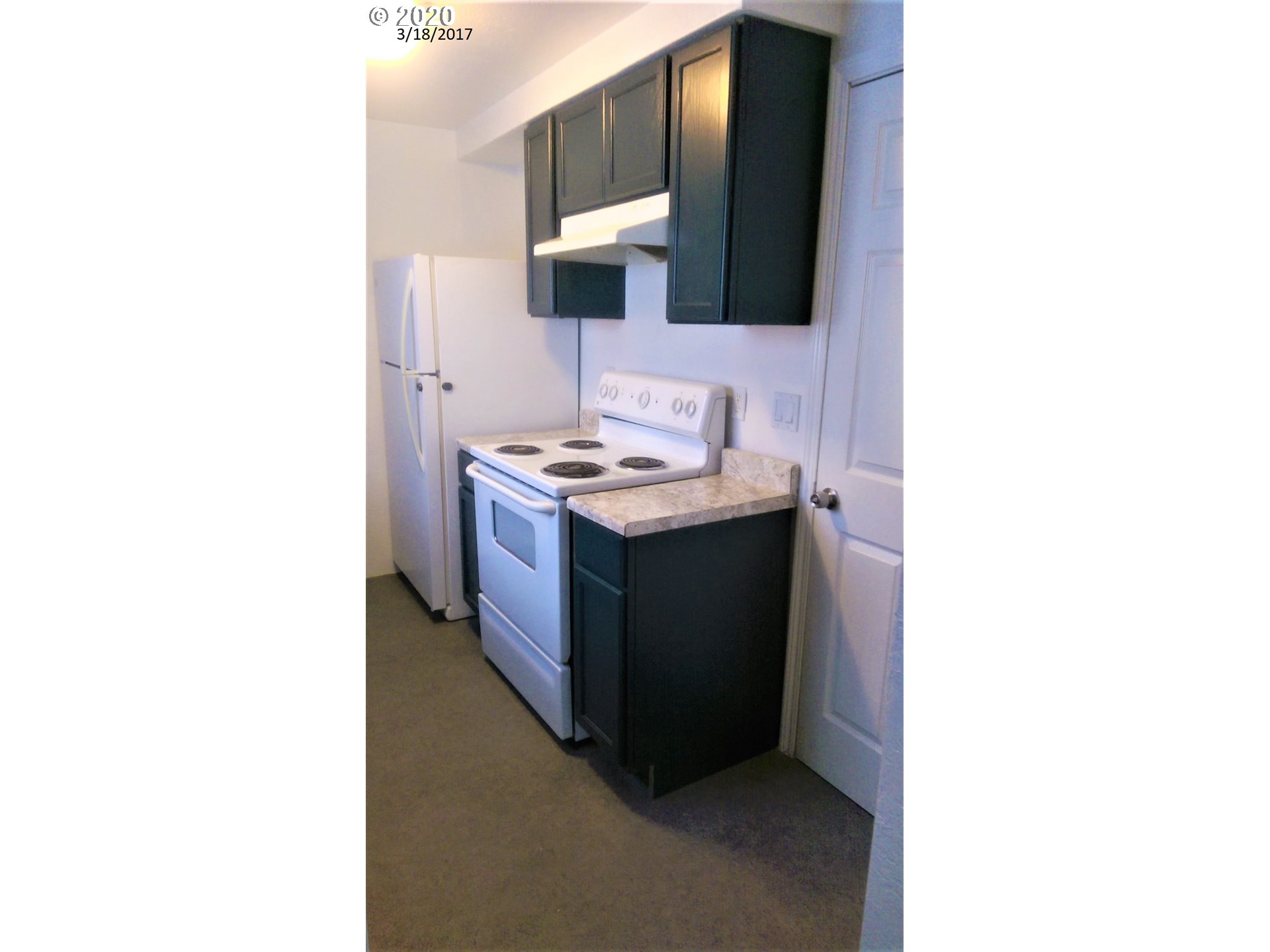 25 U Street Springfield, OR 97477 - Photo 4 of 20