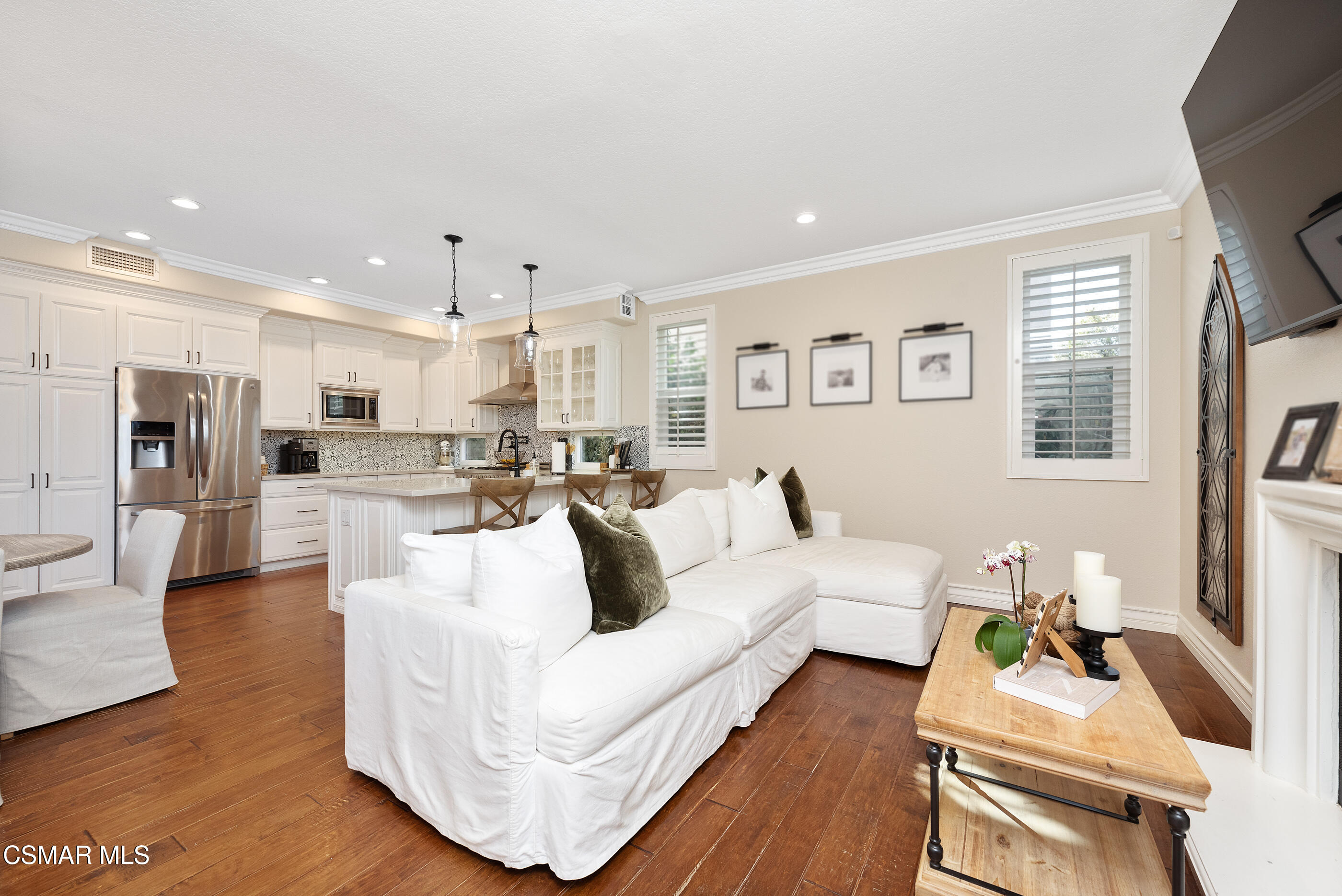 11343 Mapleridge Court Moorpark, CA 93021 - Photo 11 of 46 11343 Mapleridge Ct Moorpark-11