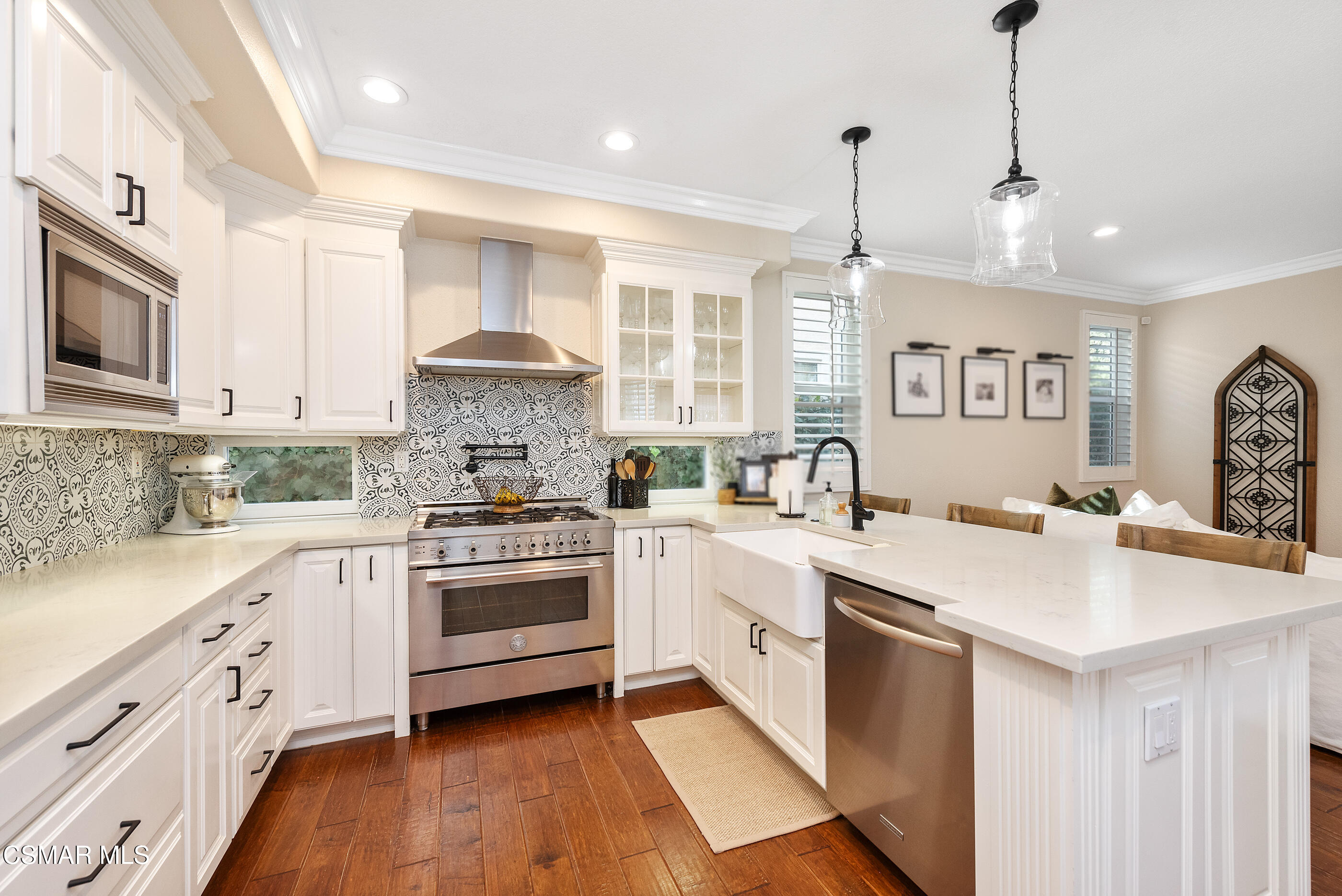 11343 Mapleridge Court Moorpark, CA 93021 - Photo 14 of 46 11343 Mapleridge Ct Moorpark-15