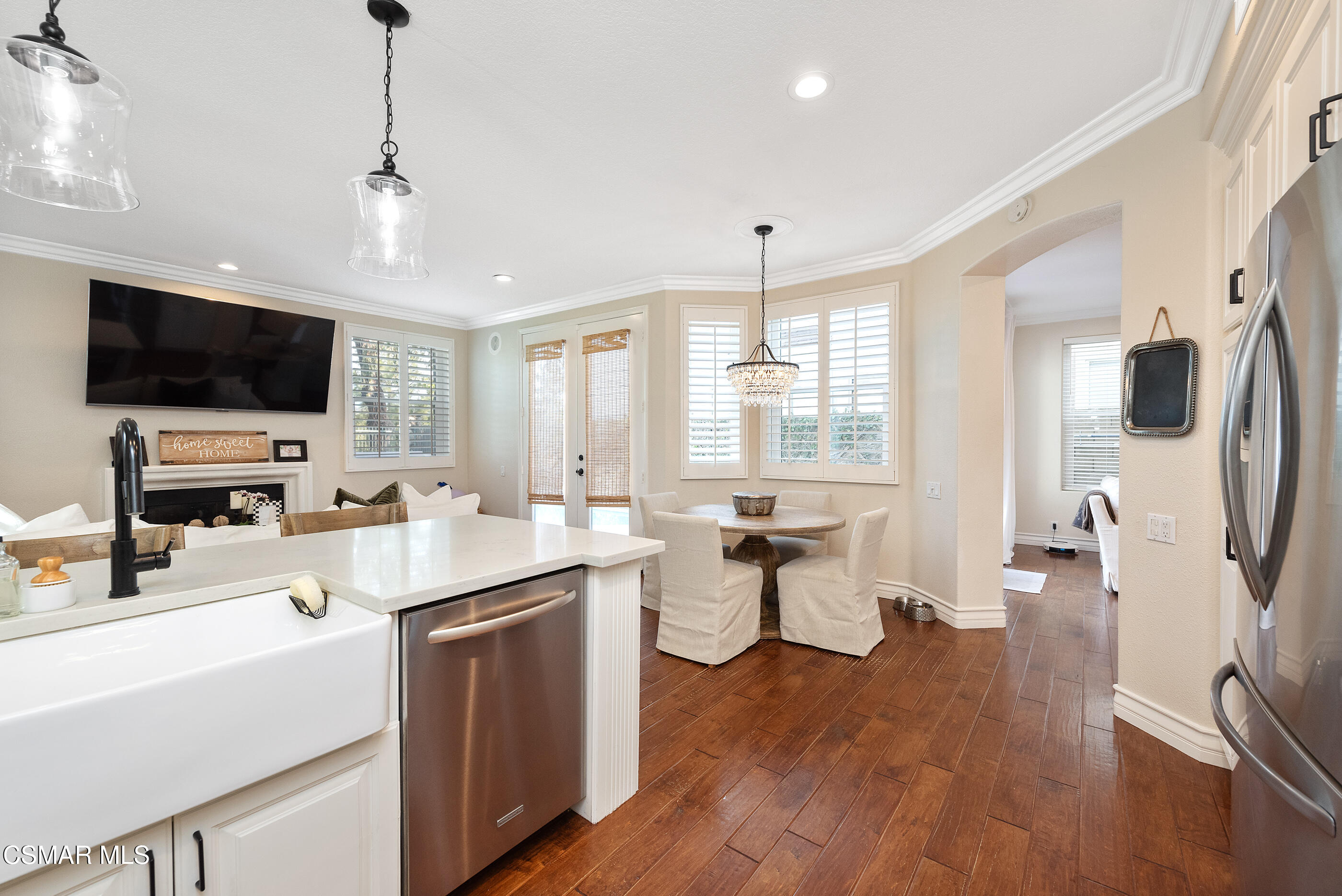 11343 Mapleridge Court Moorpark, CA 93021 - Photo 15 of 46 11343 Mapleridge Ct Moorpark-16