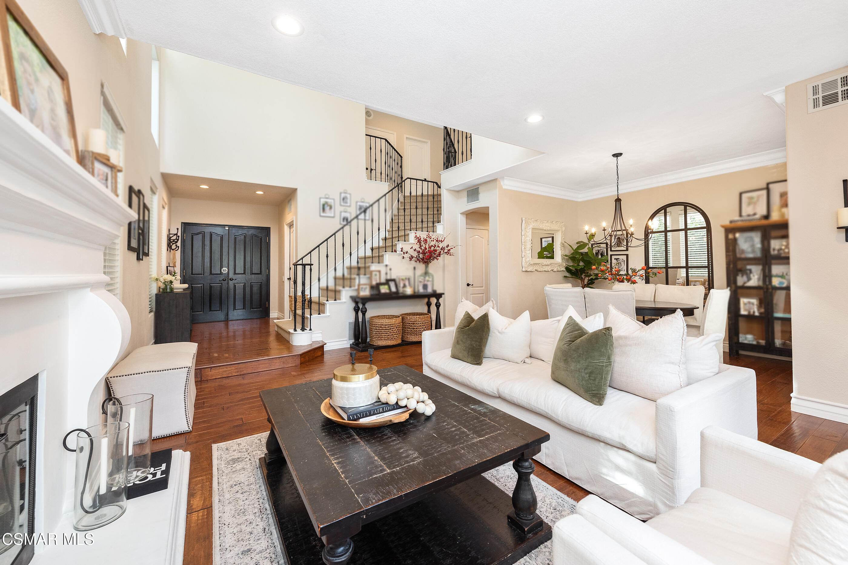 11343 Mapleridge Court Moorpark, CA 93021 - Photo 2 of 46 11343 Mapleridge Ct Moorpark-7