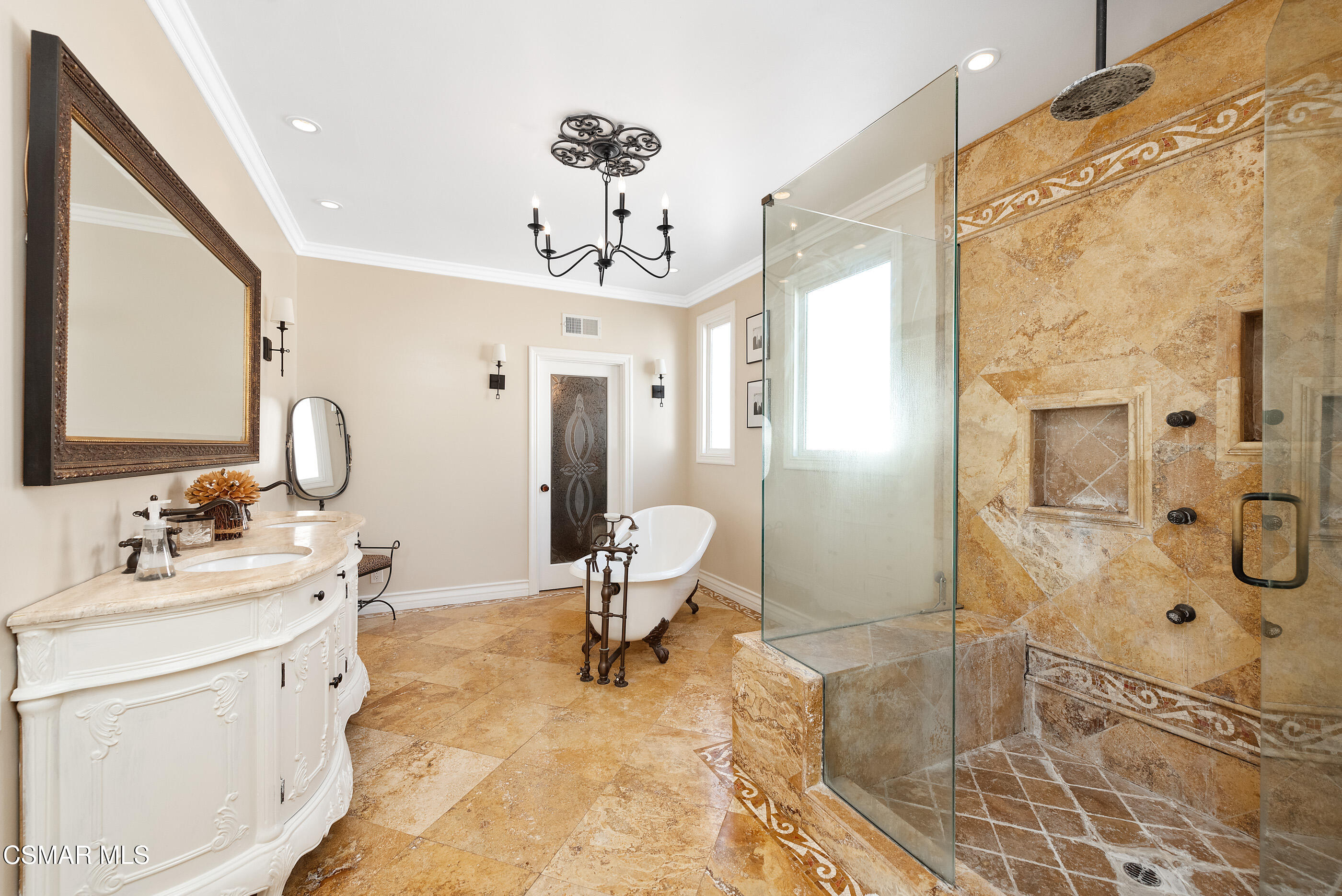 11343 Mapleridge Court Moorpark, CA 93021 - Photo 24 of 46 11343 Mapleridge Ct Moorpark-26