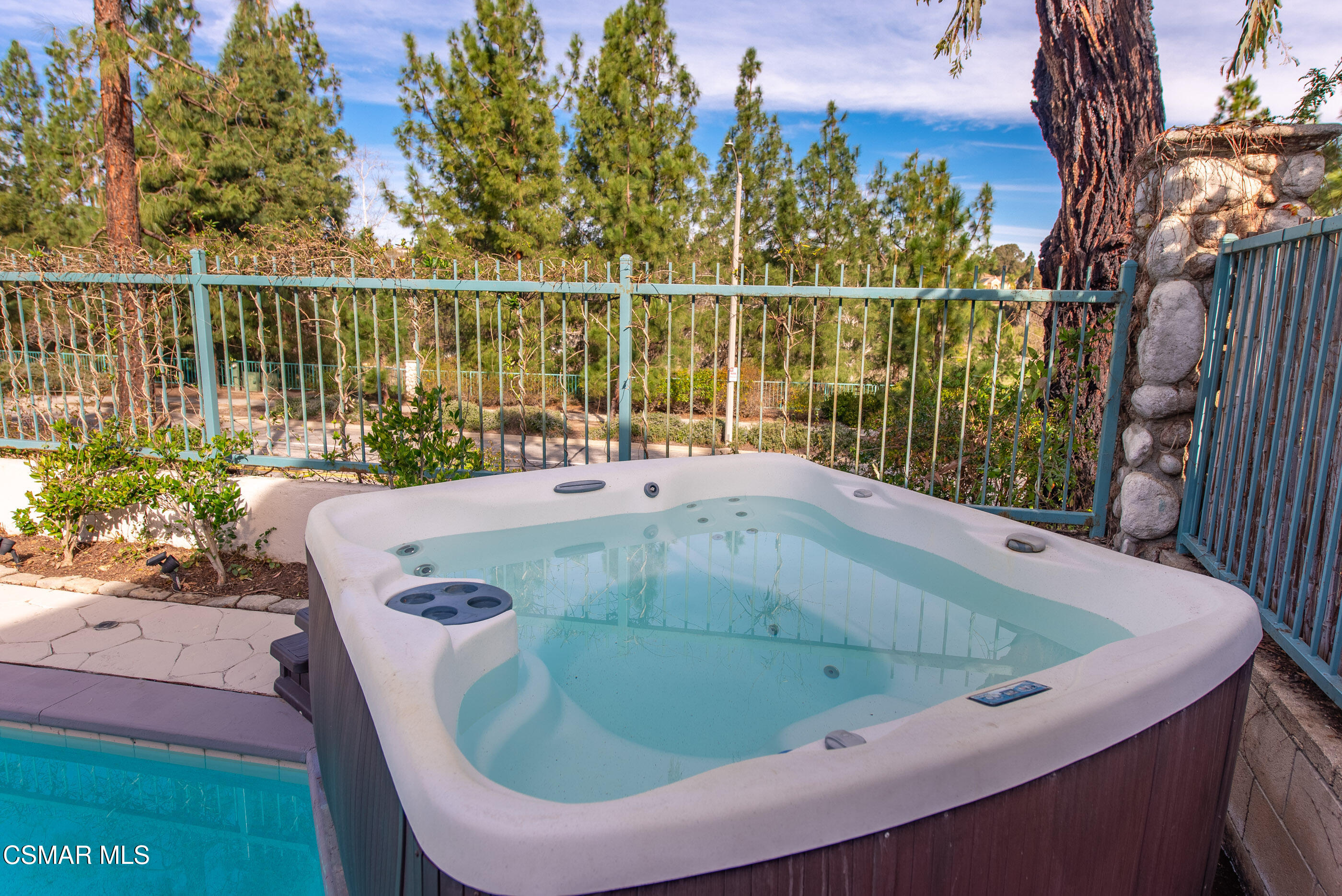 11343 Mapleridge Court Moorpark, CA 93021 - Photo 39 of 46 11343 Mapleridge Ct Moorpark-41