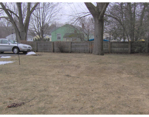 196 Navajo Road Springfield, MA 01109 - Photo 3 of 3 a view of backyard with large trees