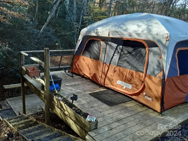 $696,500 | 2200 Walnut Creek Road, Marshall, NC 28753