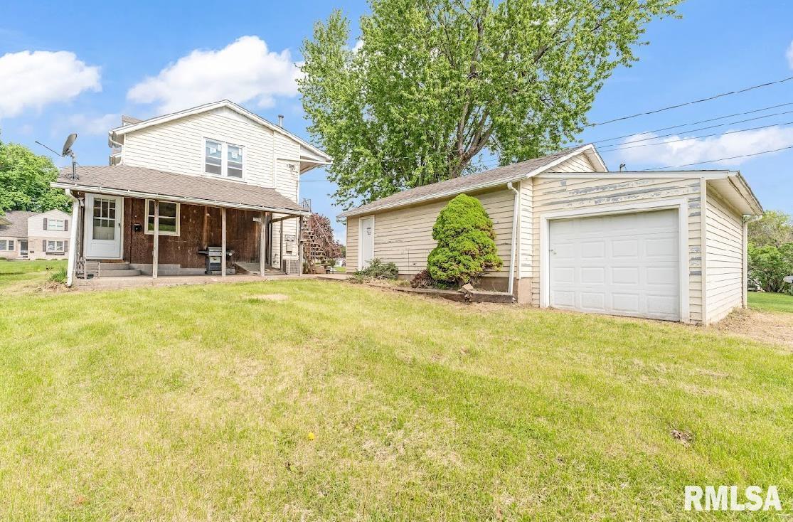 2823 North 3rd Street Clinton, IA 52732 - Photo 4 of 18