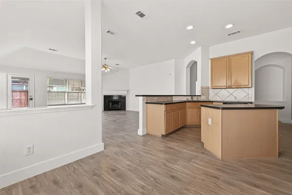 $2,195 | 3143 Oakwood Run Drive, Sugar Land, TX 77498