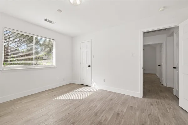 $2,195 | 3143 Oakwood Run Drive, Sugar Land, TX 77498