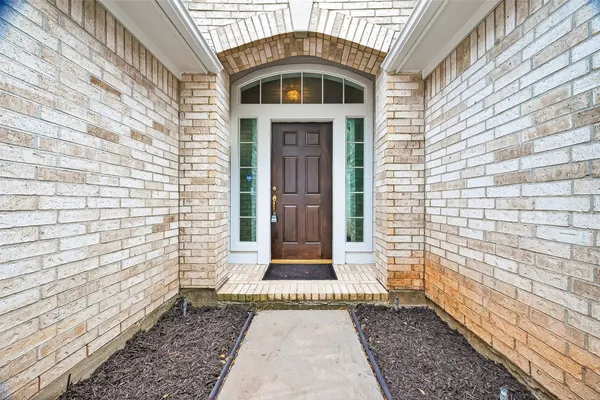 $2,195 | 3143 Oakwood Run Drive, Sugar Land, TX 77498