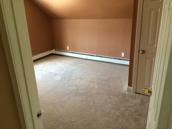 63 Hampstead Place Athol, MA 01331 - Photo 6 of 18