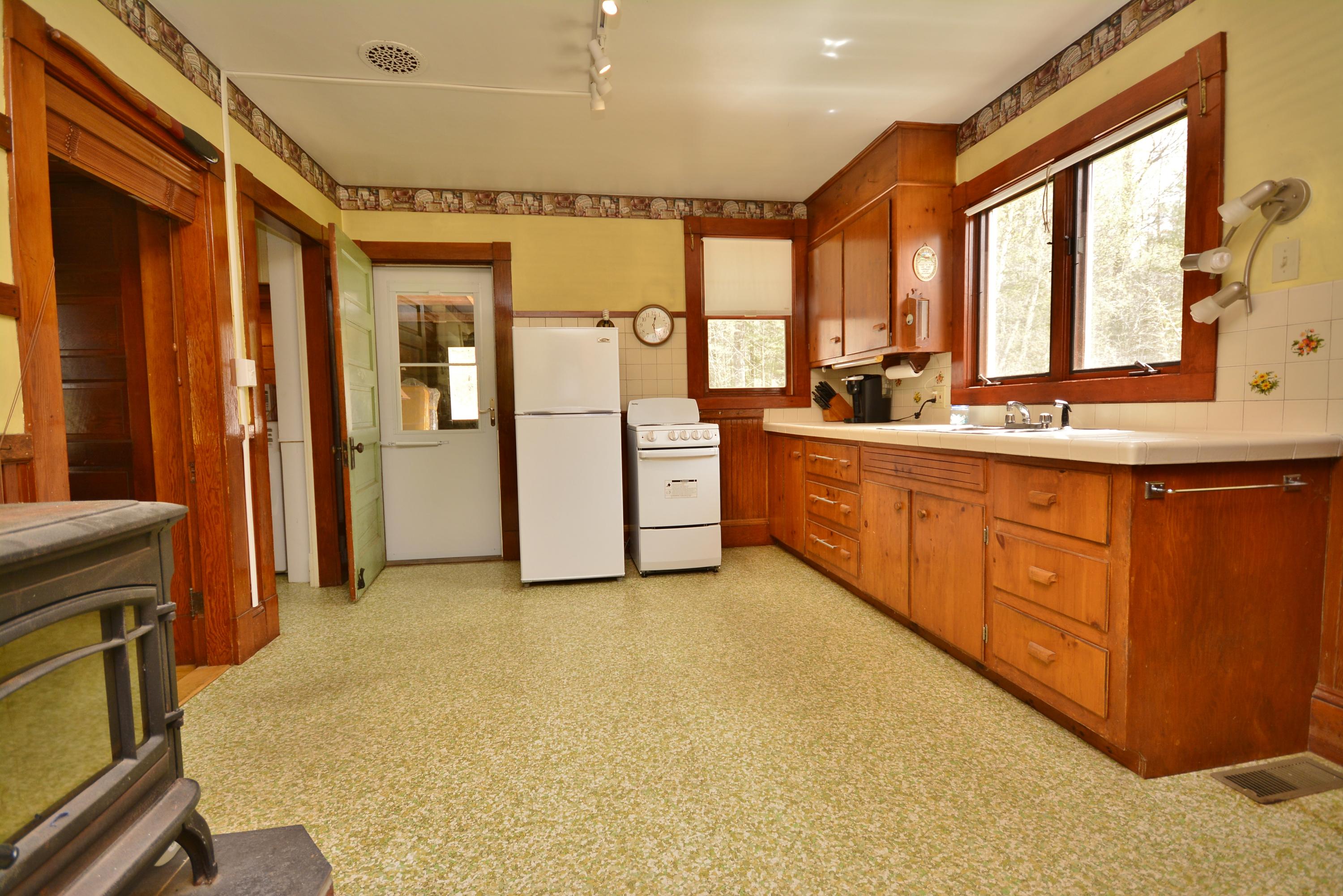 28 Point Road Hancock, ME 04640 - Photo 8 of 35 Kitchen